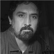 I am an award-winng professional in the design, photography and broadcast radio sectors andge greta reward from relaying my skills and experience to primary, secndary and colege students.